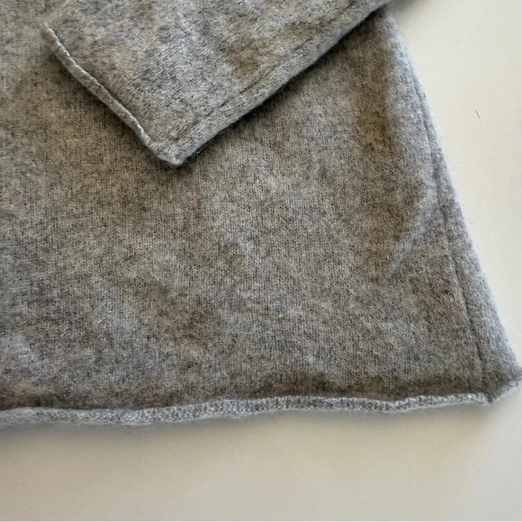 Kristensen Du Nord-Vneck-Sweater-Grey-Cashmere/Wool- Fall-Soft-Cozy-Italy-Size 1 - Picture 5 of 15